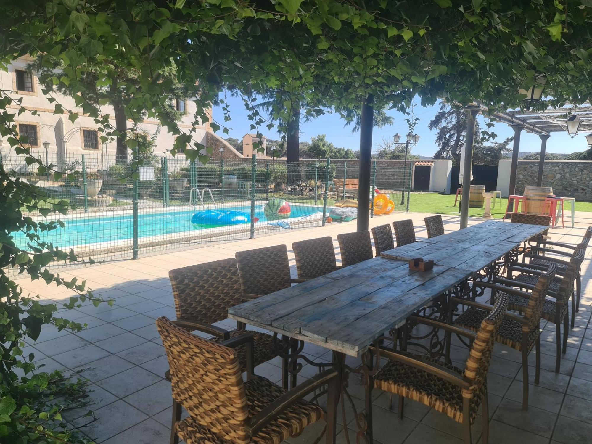 Casa Rural Palacio Conde De Aldana Con Piscina Entre Encinares Y Dehesas Terradillos Exteriör bild