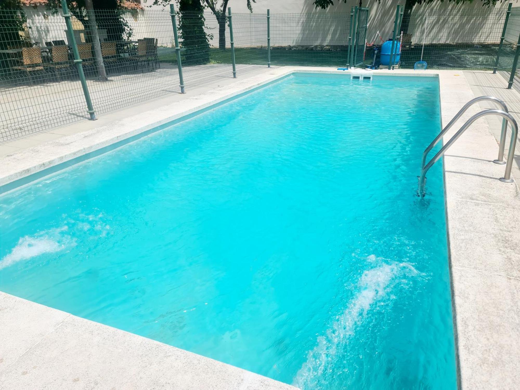Casa Rural Palacio Conde De Aldana Con Piscina Entre Encinares Y Dehesas Terradillos Exteriör bild